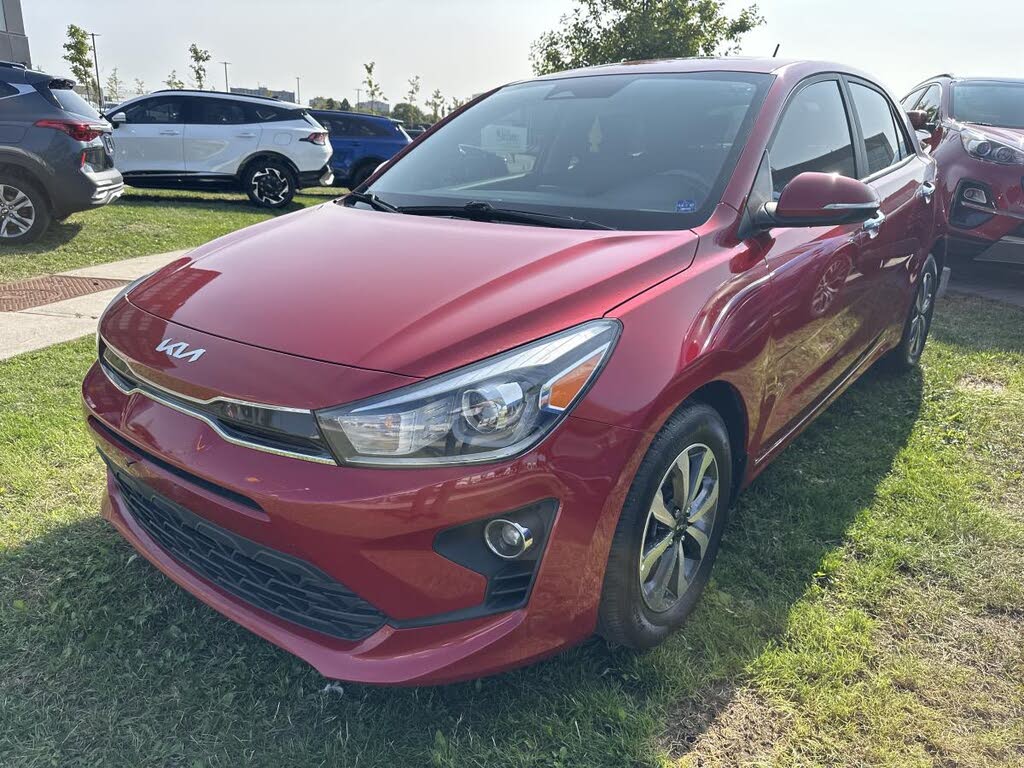 Kia Rio5 EX Premium Hatchback FWD 2022