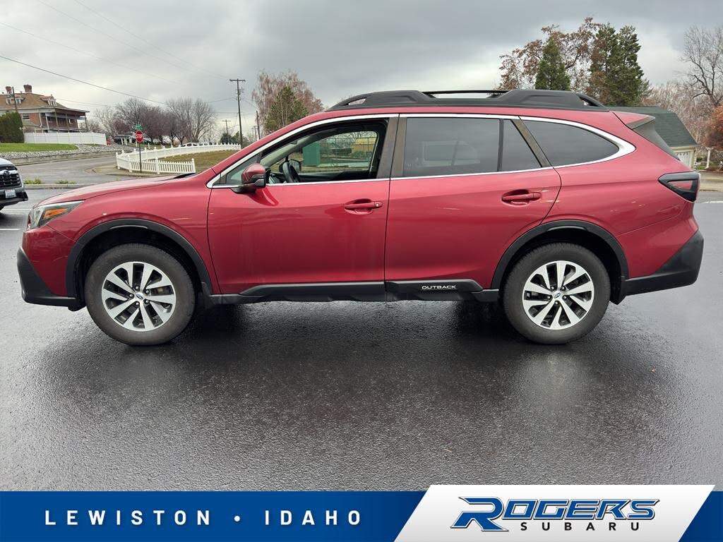 2022 Subaru Outback Premium AWD