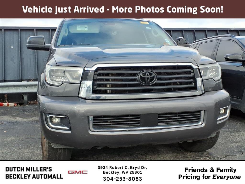 2022 Toyota Sequoia TRD Sport 4WD