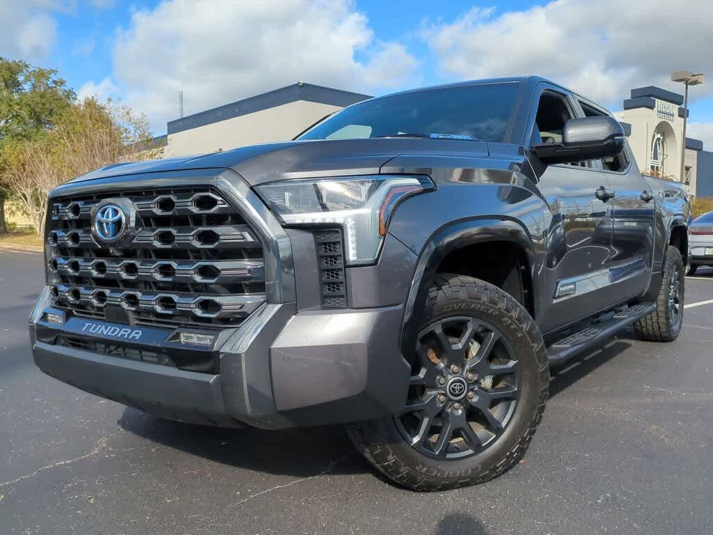 2023 Toyota Tundra Hybrid Platinum HV CrewMax Cab 4WD