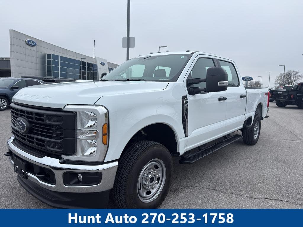 2025 Ford F-250 Super Duty XL Crew Cab 4WD