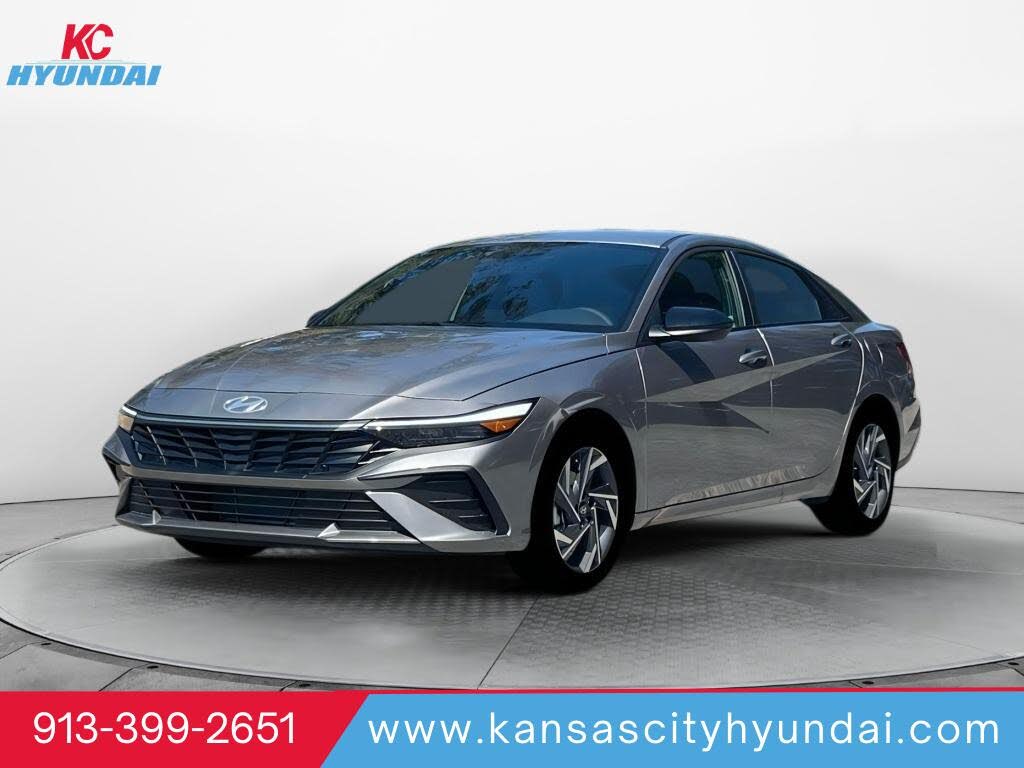 2025 Hyundai Elantra SEL Sport FWD
