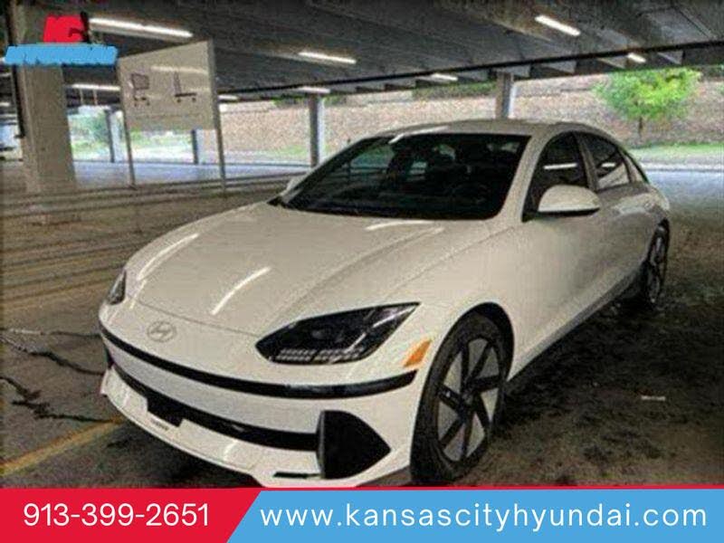 2025 Hyundai Ioniq 6 SE RWD