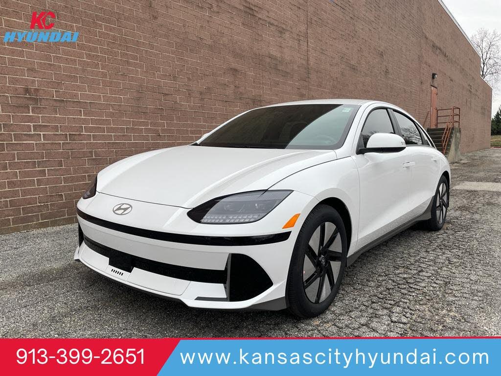 2025 Hyundai Ioniq 6 SE RWD