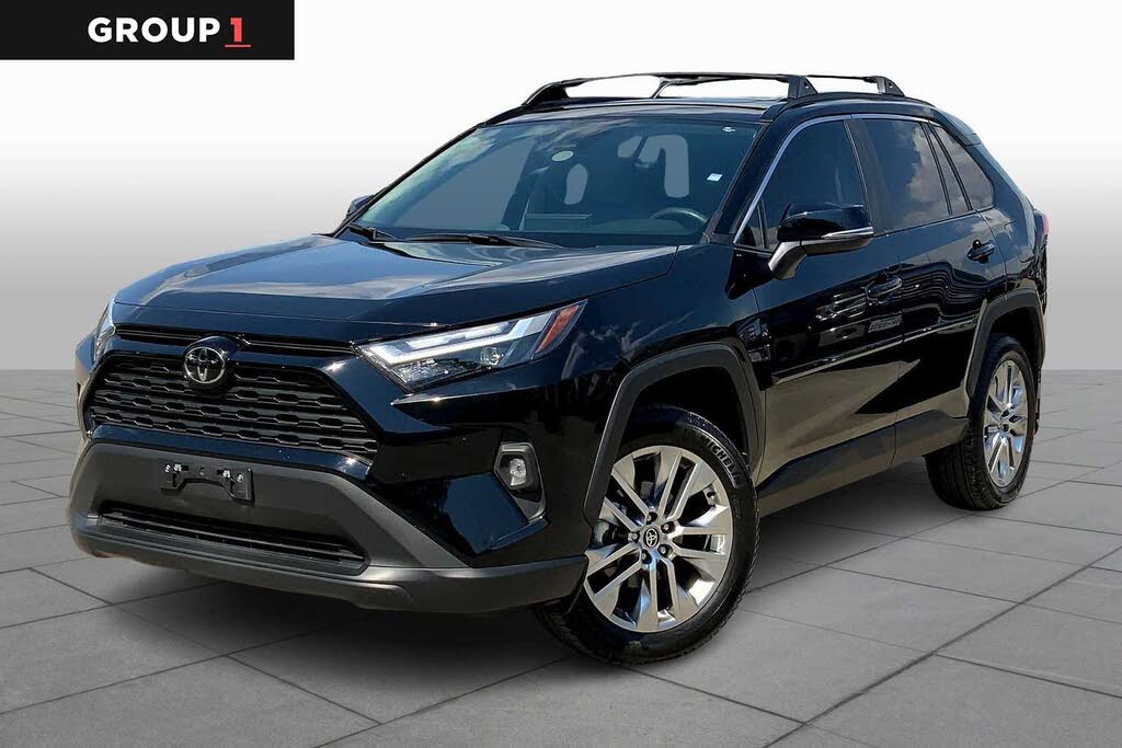2025 Toyota RAV4 XLE Premium FWD