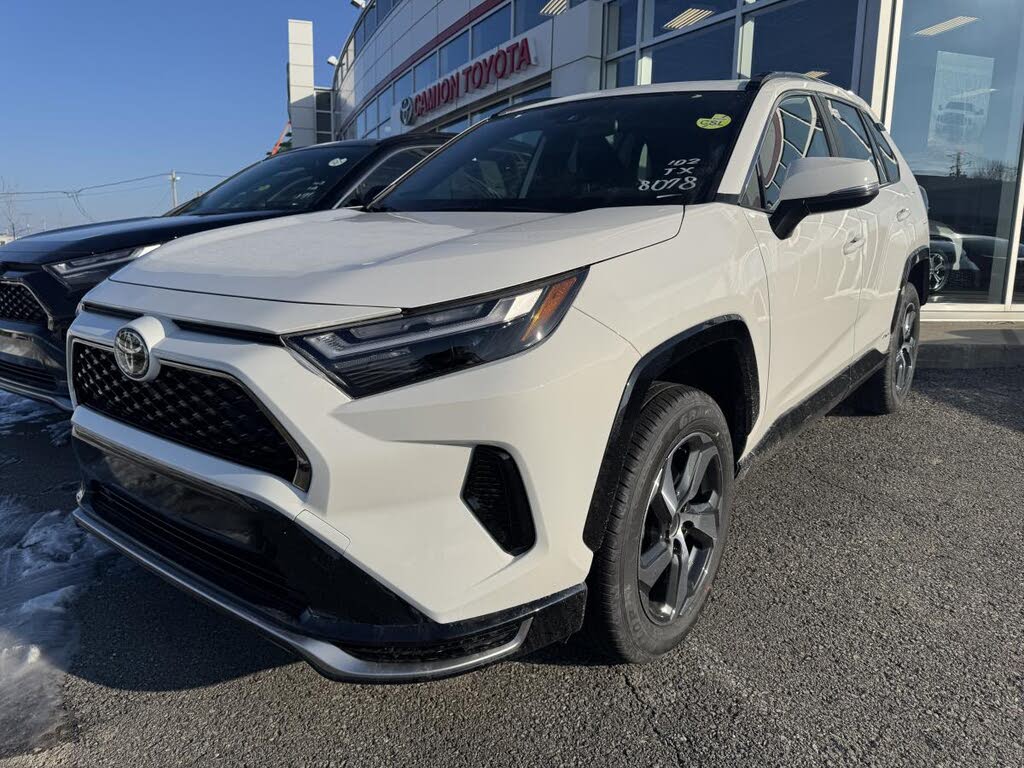 2025 Toyota RAV4 Plug-in Hybrid SE AWD