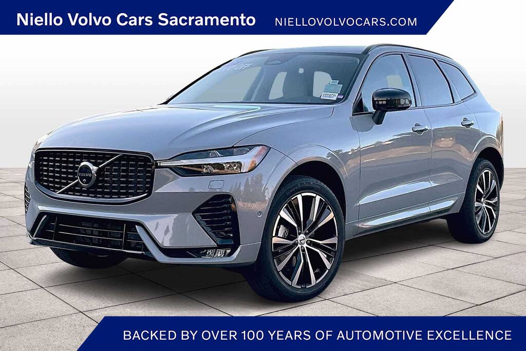 2025 Volvo XC60 B5 Plus Dark Theme AWD