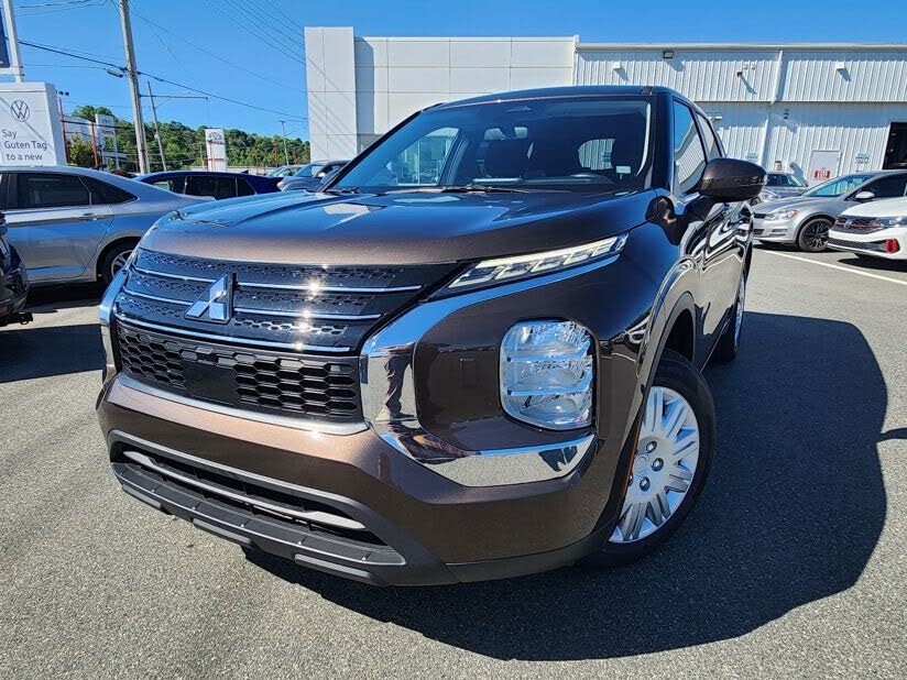 2022 Mitsubishi Outlander ES S-AWC