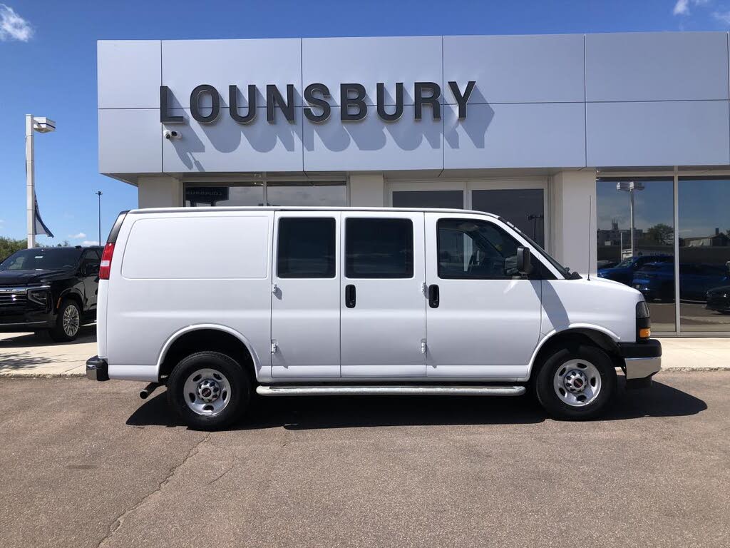 2023 GMC Savana Cargo 2500 RWD