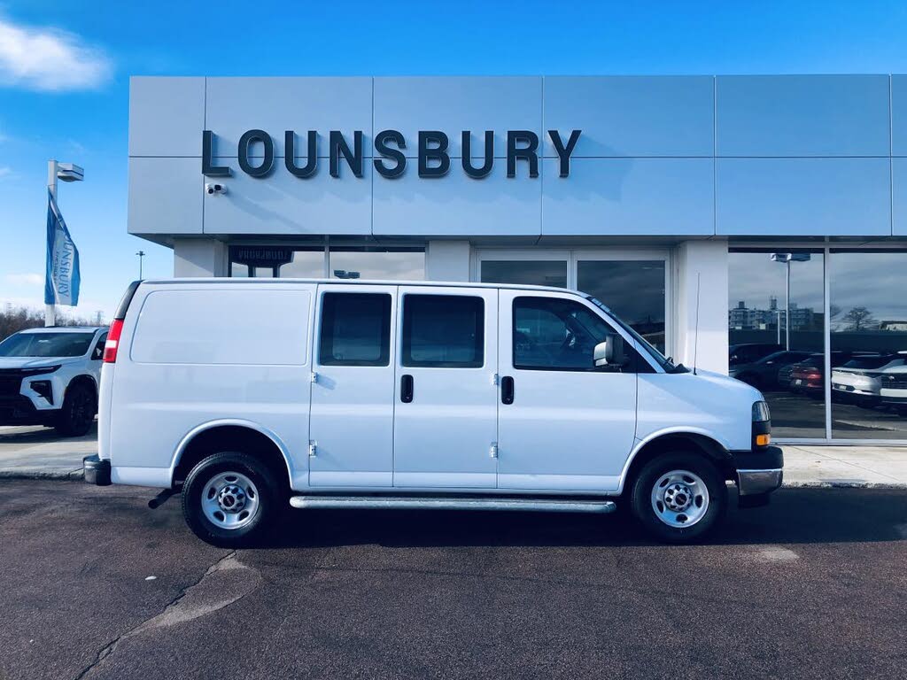 2023 GMC Savana Cargo 2500 RWD