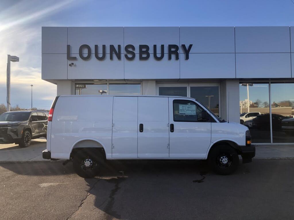 2025 Chevrolet Express Cargo 2500 RWD