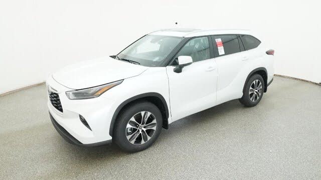 2025 Toyota Highlander XLE FWD
