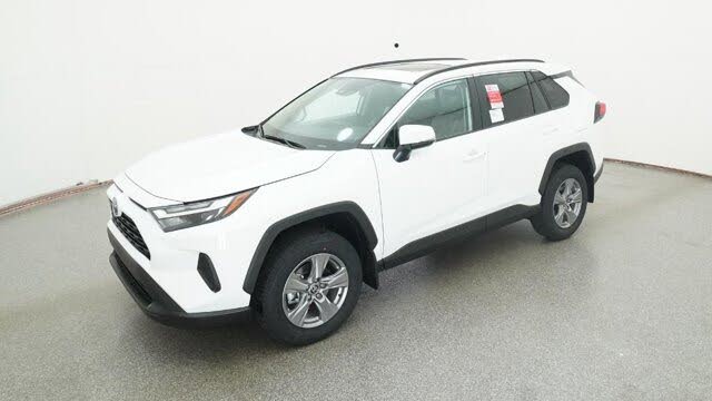 2025 Toyota RAV4 XLE FWD