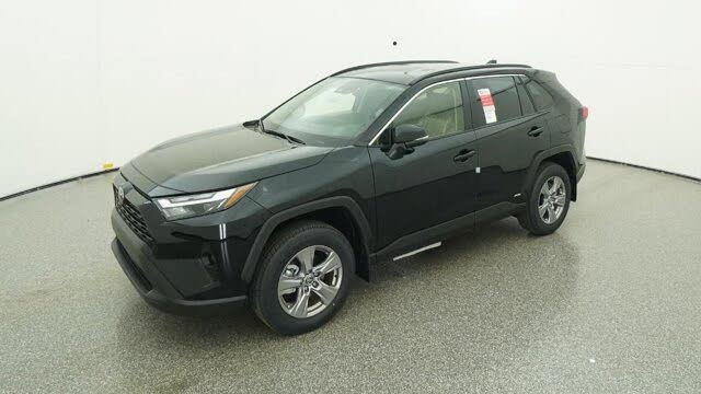 2025 Toyota RAV4 Hybrid XLE AWD
