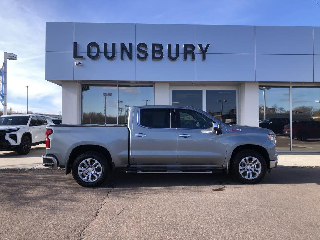 2026 Chevrolet Silverado 1500 LTZ Crew Cab 4WD