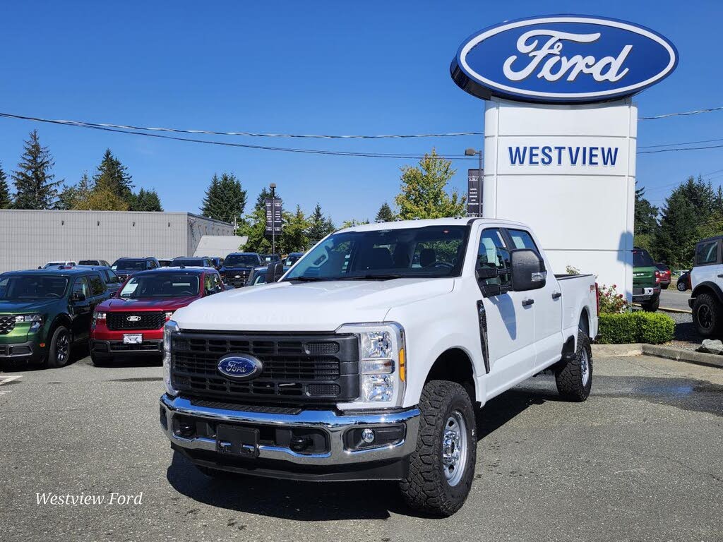 2026 Ford F-350 Super Duty XL Crew Cab 4WD