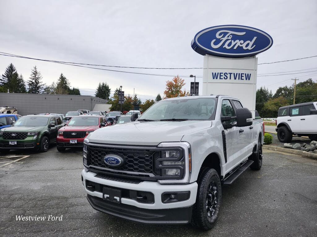 2026 Ford F-350 Super Duty XL Crew Cab 4WD