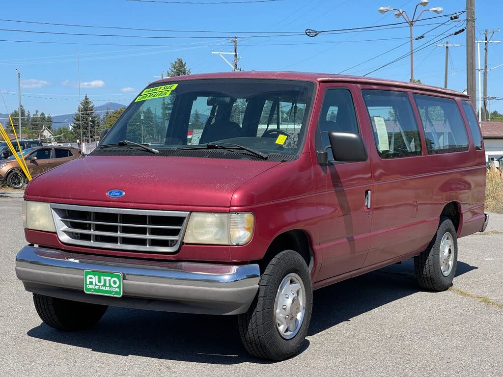 1995 Ford E-Series E-350 XLT Club Wagon Passenger Van Extended