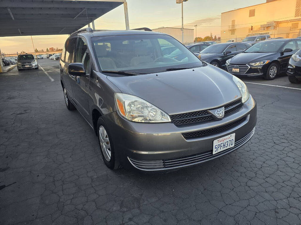 2005 Toyota Sienna LE