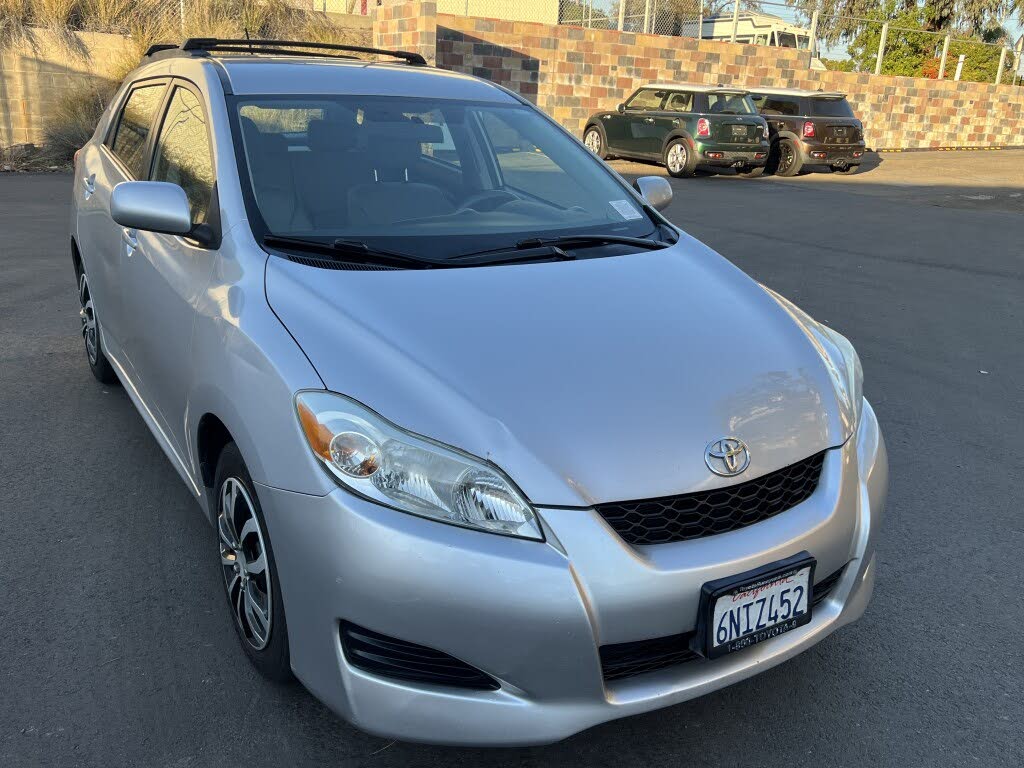 2010 Toyota Matrix Base
