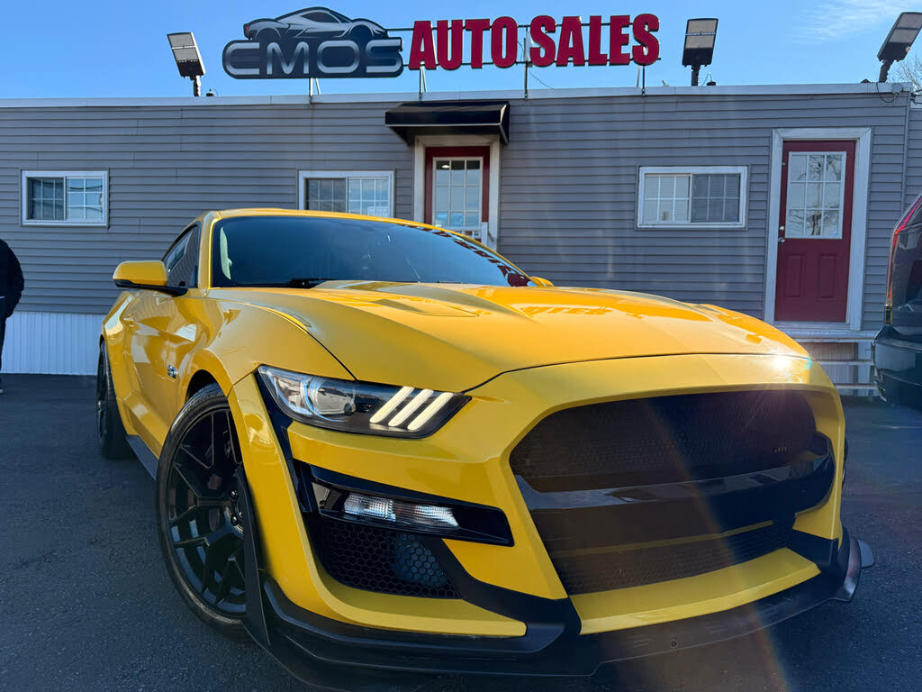 2016 Ford Mustang GT Premium Coupe RWD