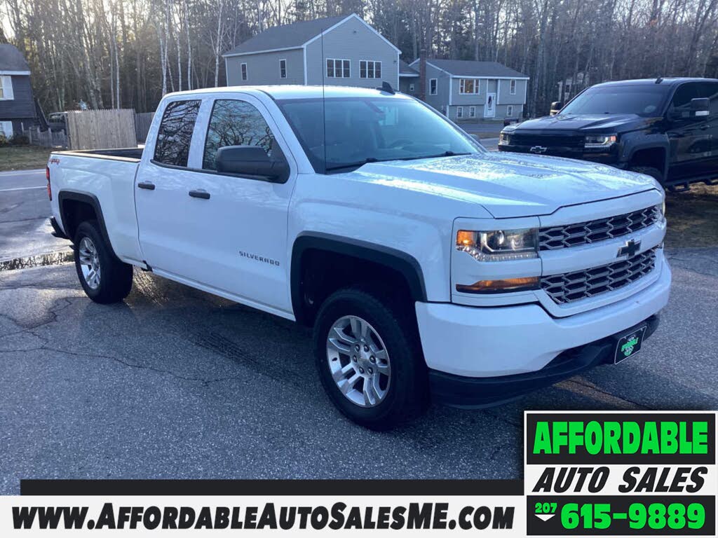 2017 Chevrolet Silverado 1500 Custom Double Cab 4WD