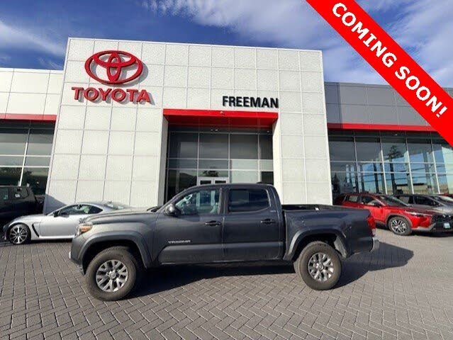 2017 Toyota Tacoma SR5 V6 Double Cab RWD