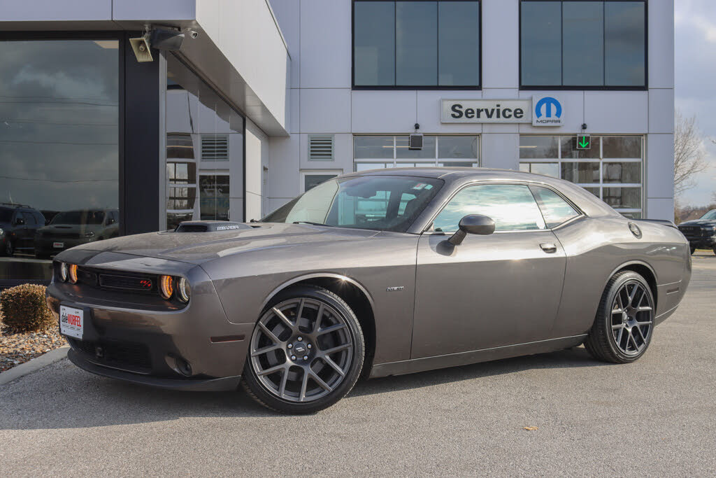 2018 Dodge Challenger R/T Shaker RWD