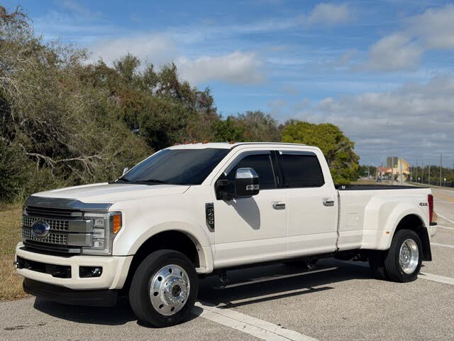 2018 Ford F-450 Super Duty Platinum Crew Cab LB DRW 4WD
