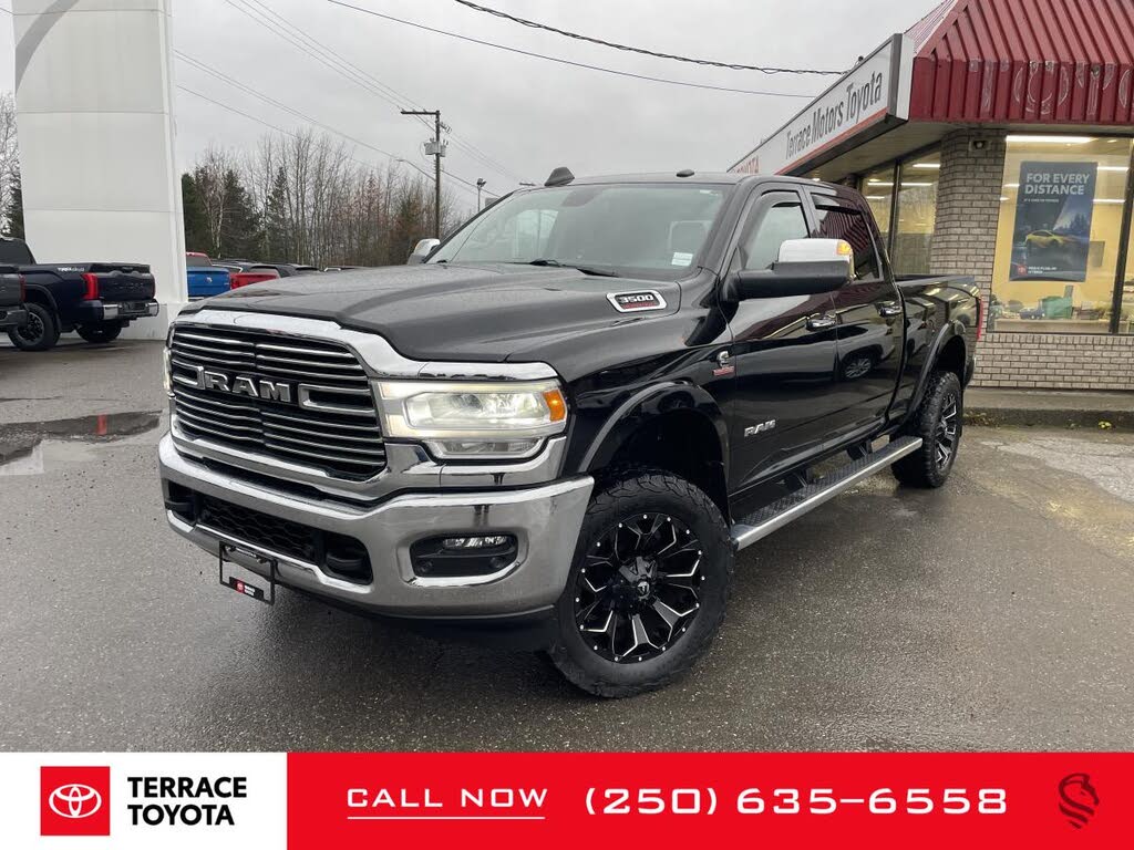 RAM 3500 Laramie Crew Cab 4WD 2022