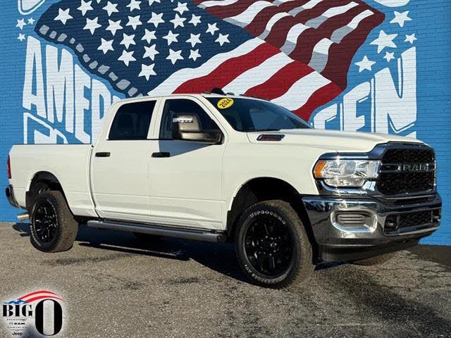 2024 RAM 2500 Tradesman Crew Cab 4WD