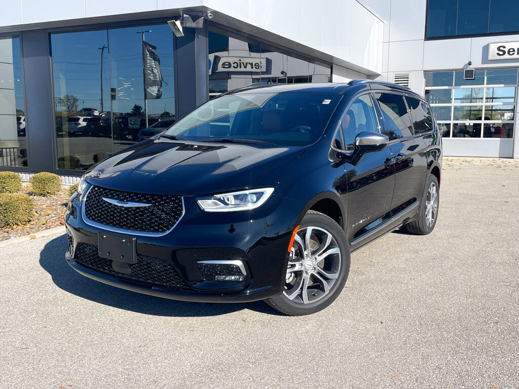 2026 Chrysler Pacifica Pinnacle AWD