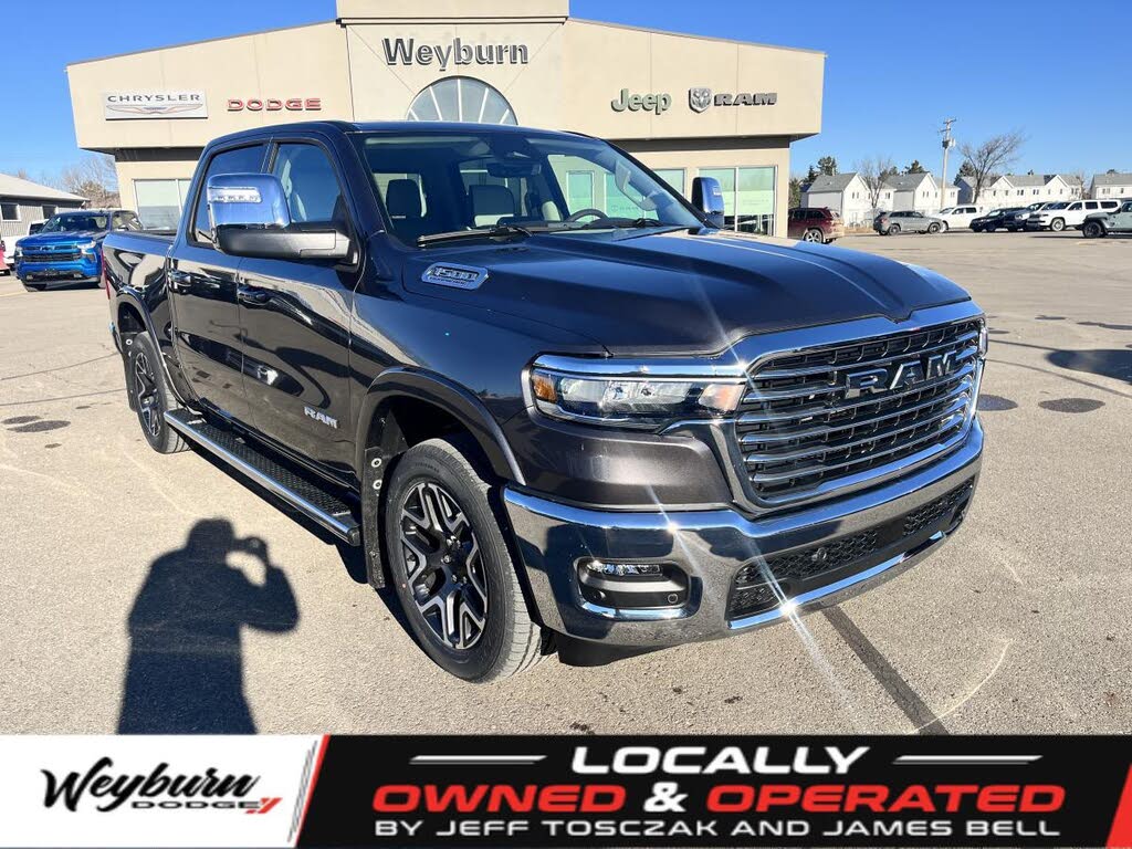 2026 RAM 1500 Laramie Crew Cab 4WD