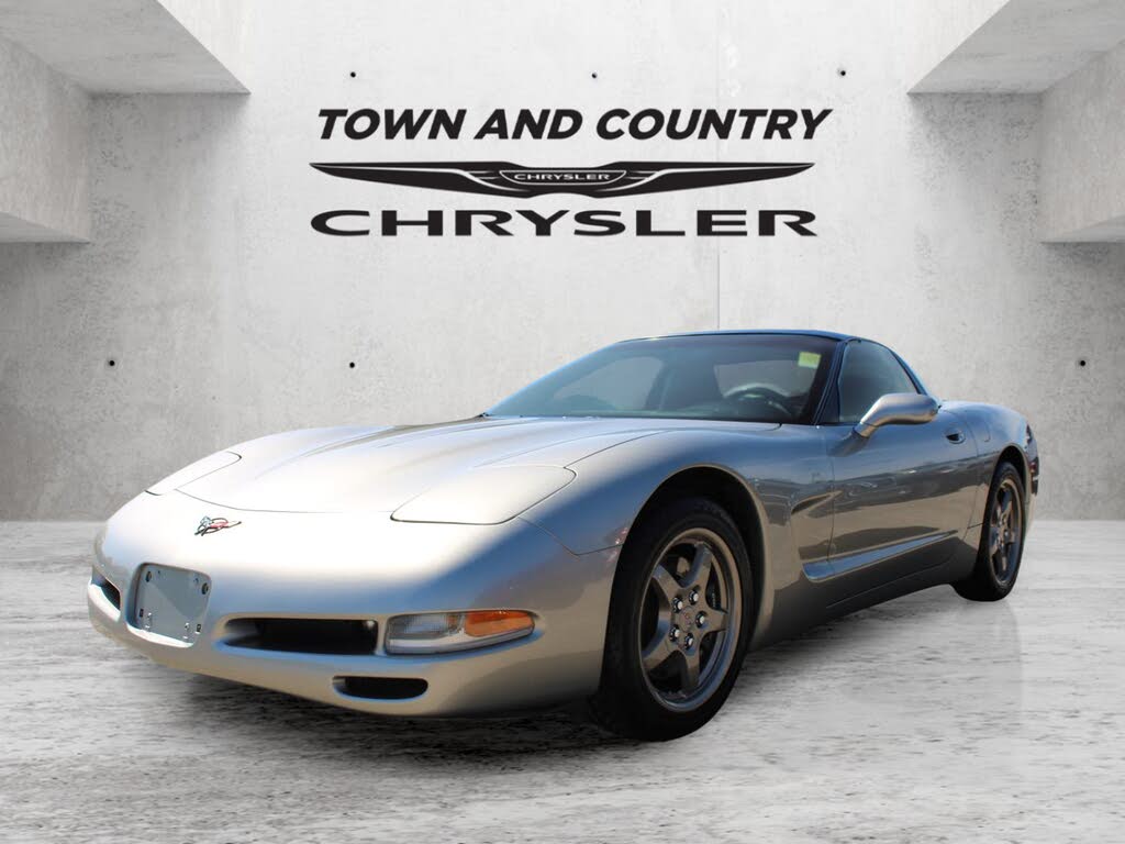 2000 Chevrolet Corvette Coupe RWD