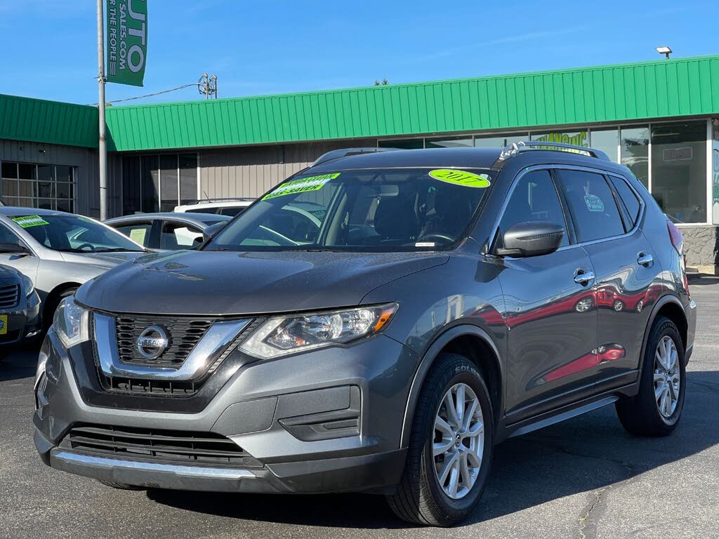 2017 Nissan Rogue SV FWD