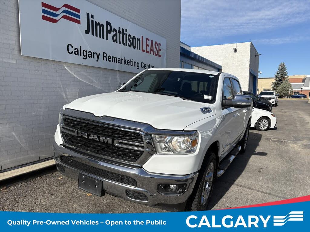 RAM 1500 Big Horn Crew Cab 4WD 2022