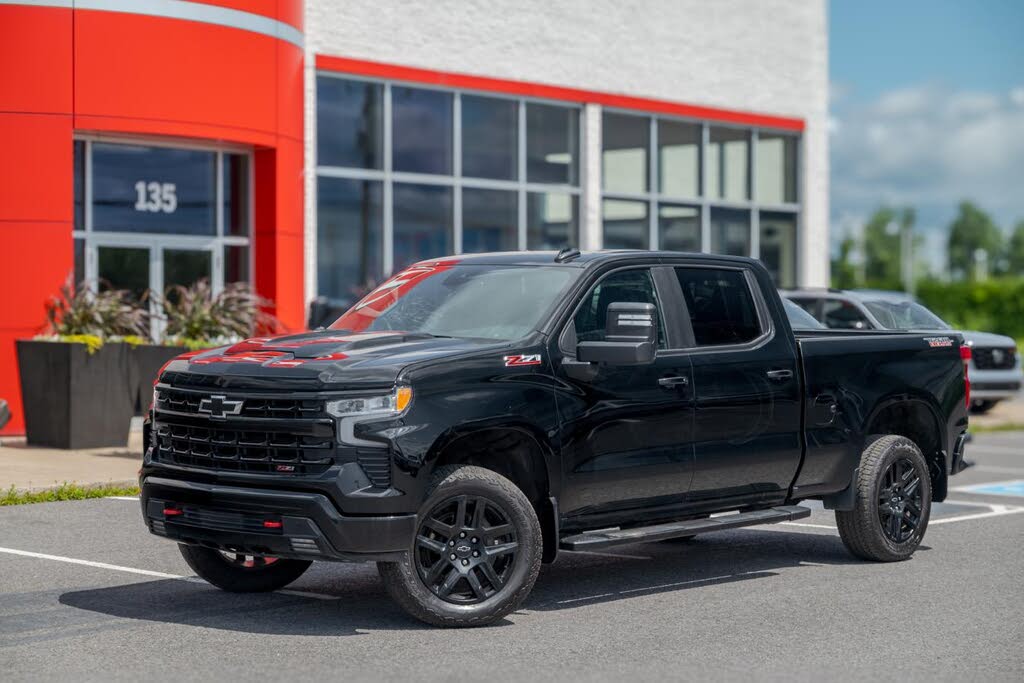 Chevrolet Silverado 1500 LT Trail Boss Crew Cab 4WD 2024
