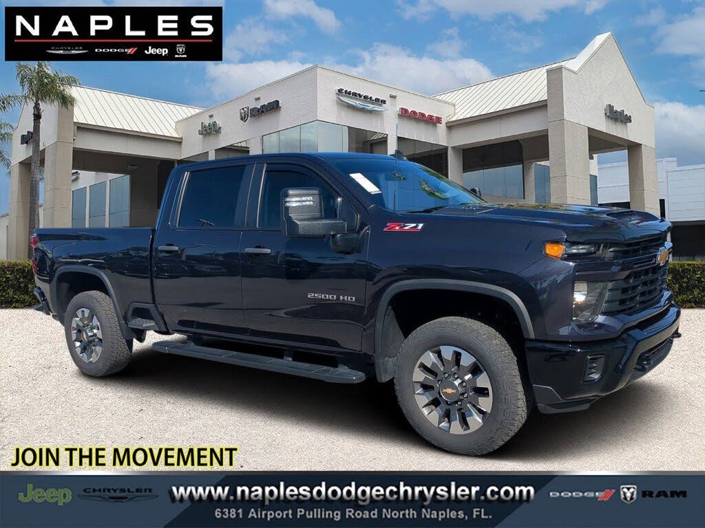 2024 Chevrolet Silverado 2500HD Custom Crew Cab 4WD