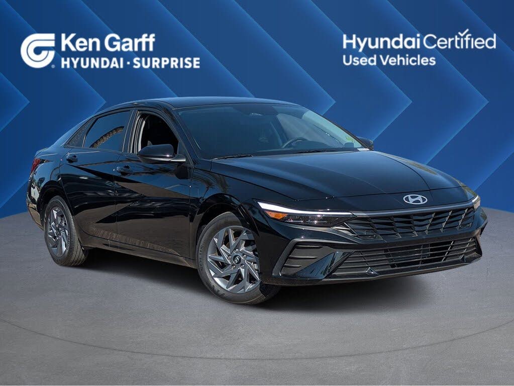 2024 Hyundai Elantra SEL FWD