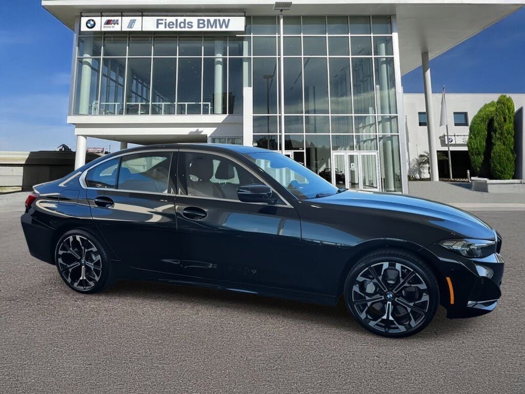 2025 BMW 3 Series 330i RWD