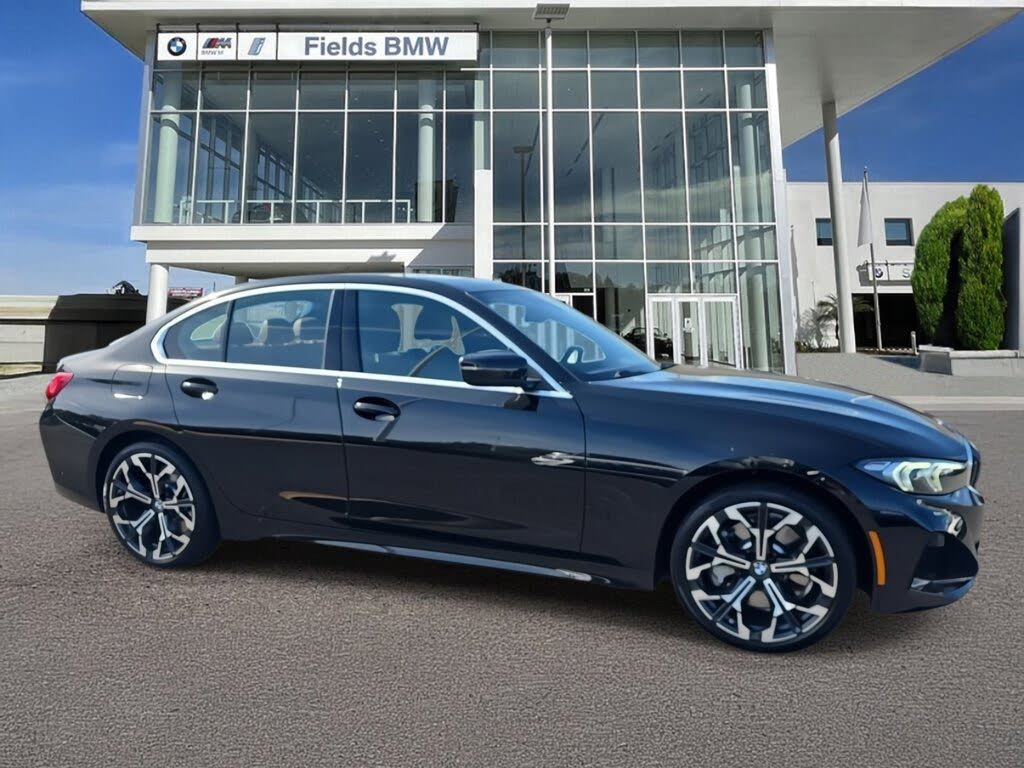 2025 BMW 3 Series 330i RWD