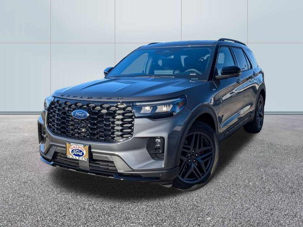 2026 Ford Explorer ST-Line RWD