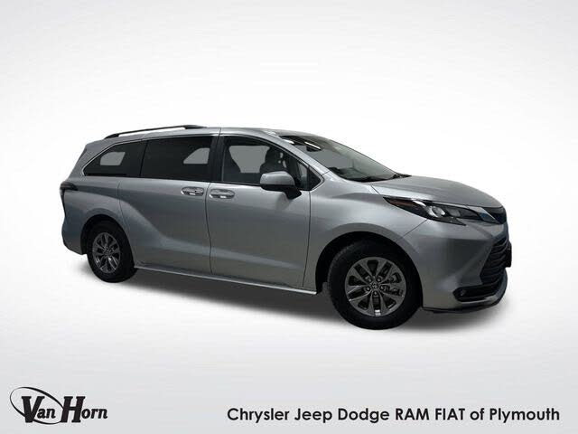 2025 Toyota Sienna XLE 7-Passenger FWD