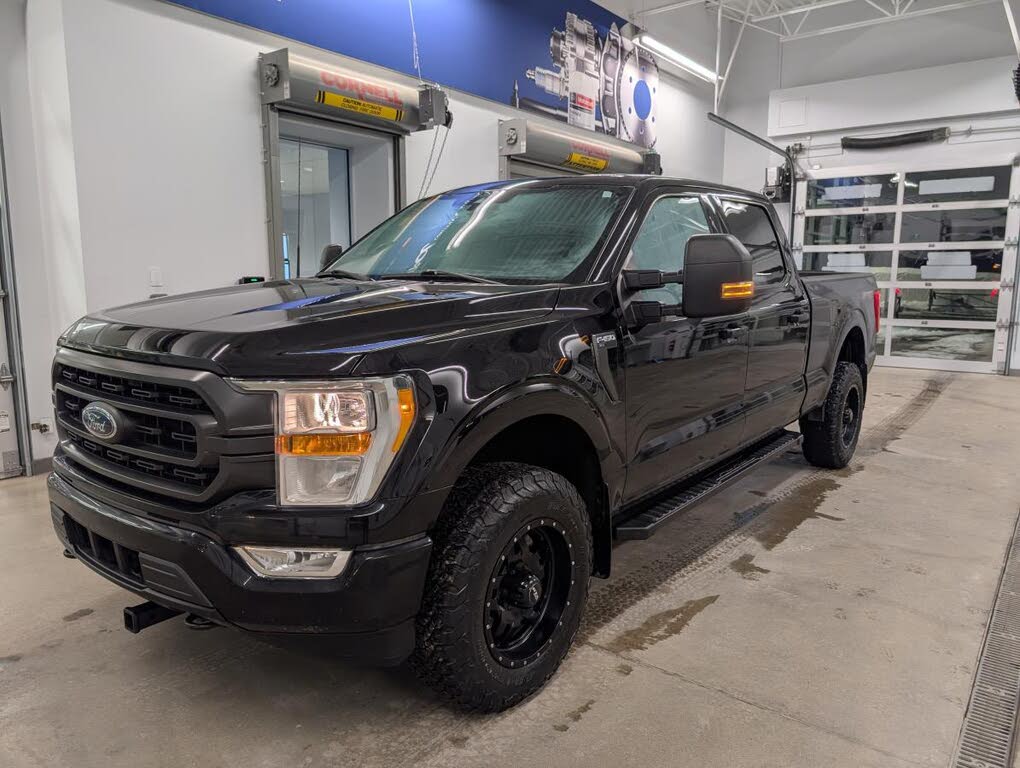 Ford F-150 XLT SuperCrew 4WD 2021