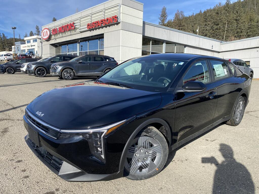 2025 Kia K4 LX FWD
