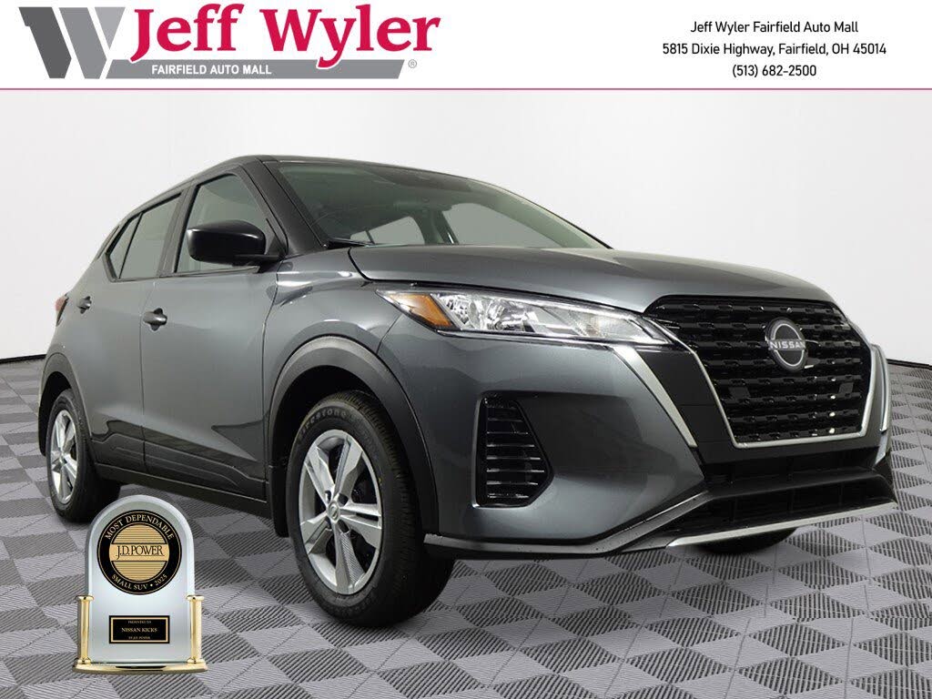 2025 Nissan Kicks Play S FWD