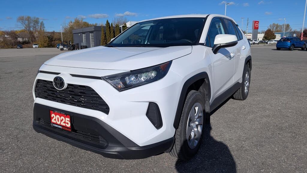 2025 Toyota RAV4 LE AWD