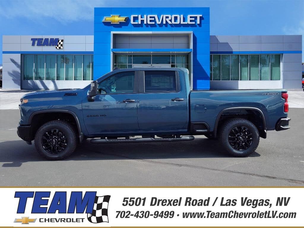 2026 Chevrolet Silverado 2500HD Custom Crew Cab 4WD