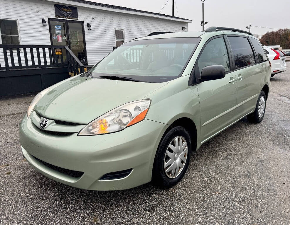2008 Toyota Sienna CE 7 Passenger