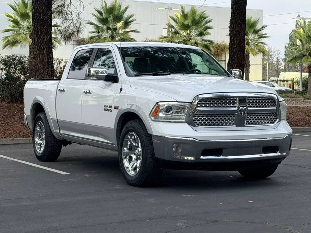 2015 RAM 1500 Laramie Crew Cab 4WD